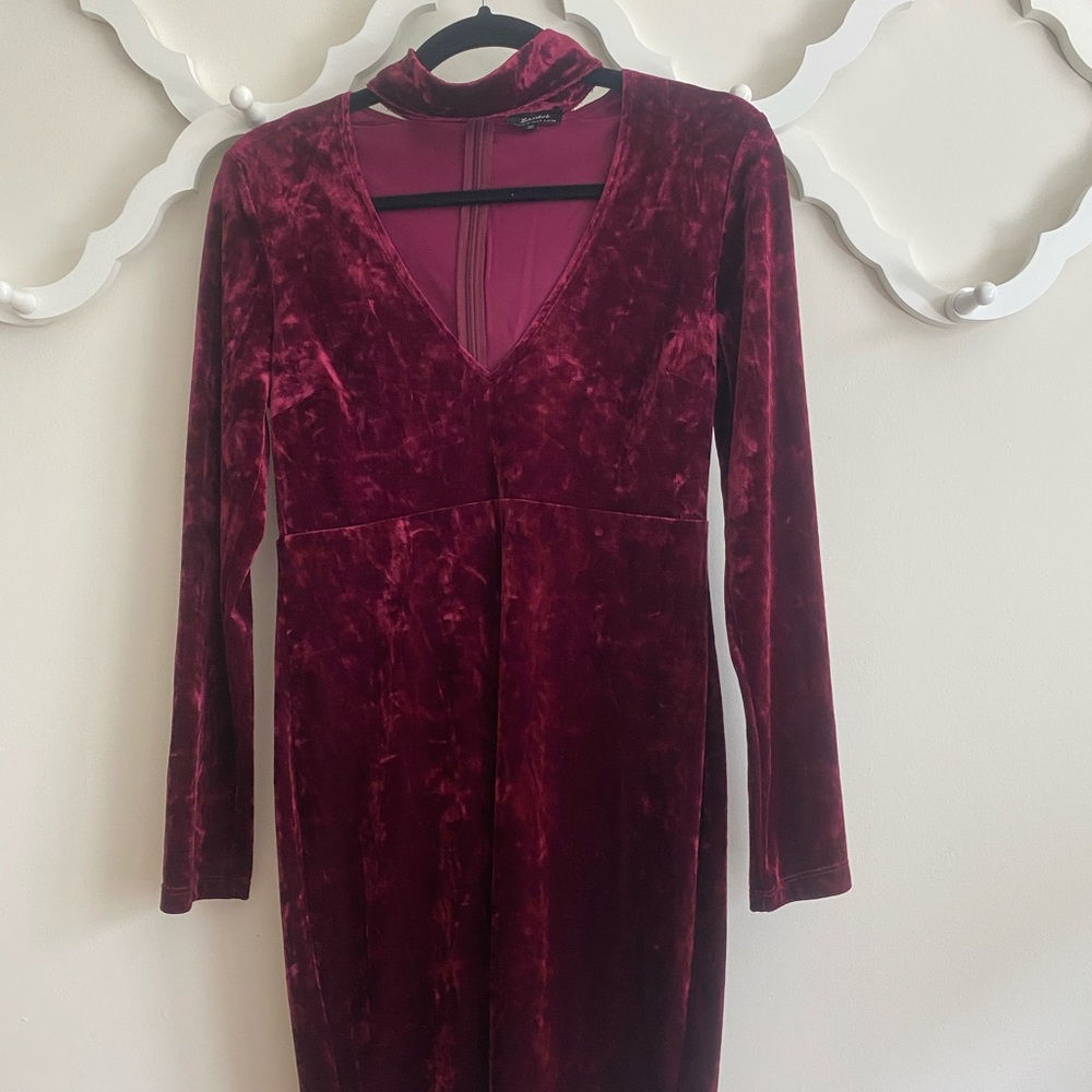 Bardot long sleeve velvet choker dress - Picture 8 of 9